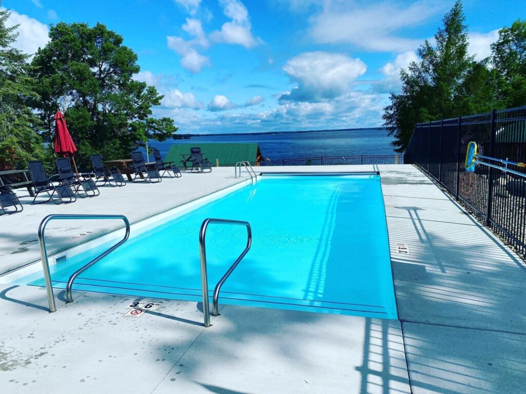 Pool Accommodations on Lake Kabetogama Family Friendly Resort
